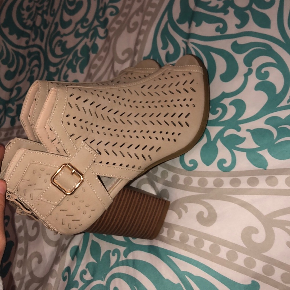 wedged tan colored heals !